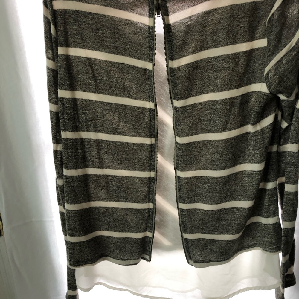 Shirt - Picture 7 of 8